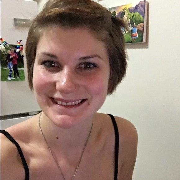 Meet your Posher, Siobhan - Picture 1 of 1